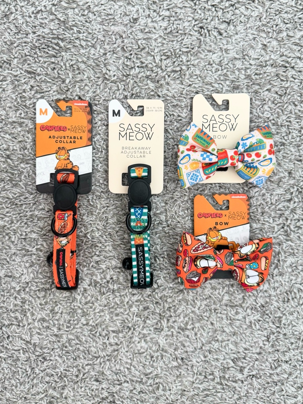 NWT Sassy Meow Cat Collar & Bow Set